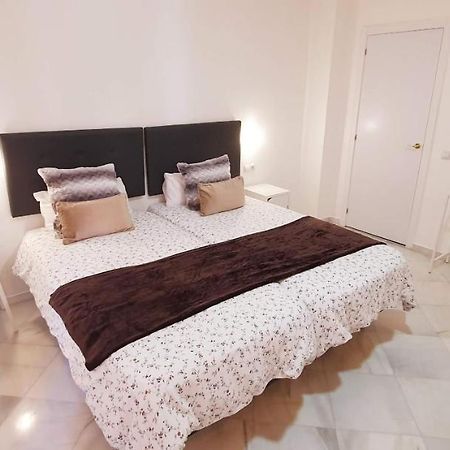 Fan Rooms Duquesa Málaga Eksteriør billede