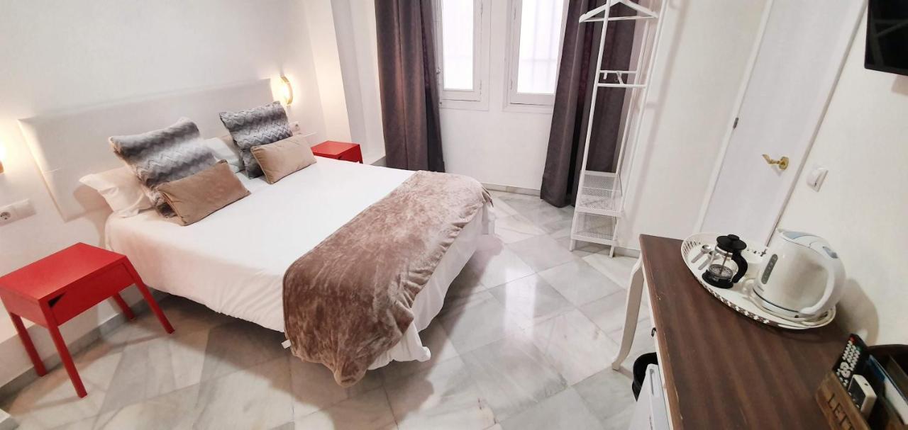 Fan Rooms Duquesa Málaga Eksteriør billede