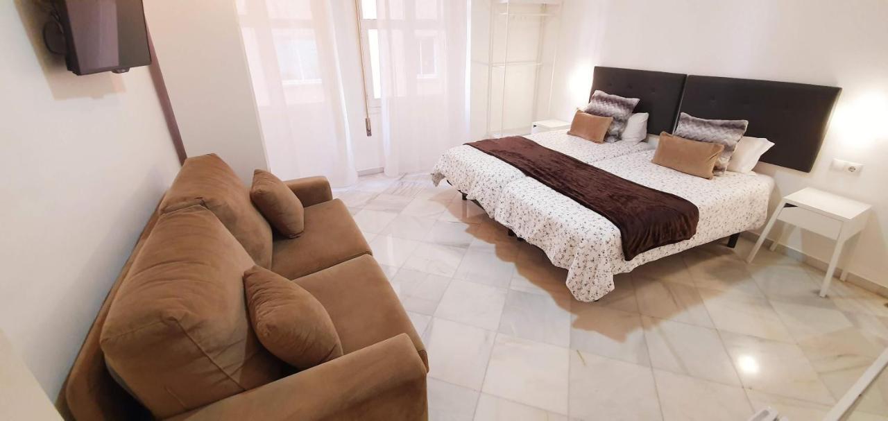 Fan Rooms Duquesa Málaga Eksteriør billede