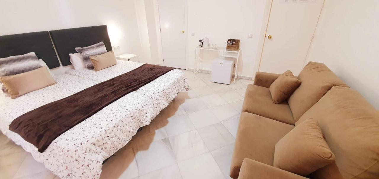 Fan Rooms Duquesa Málaga Eksteriør billede